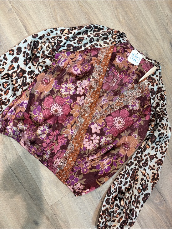 Mystree Tops - MYSTREE BOHO LEOPARD/FLORAL BLOUSE